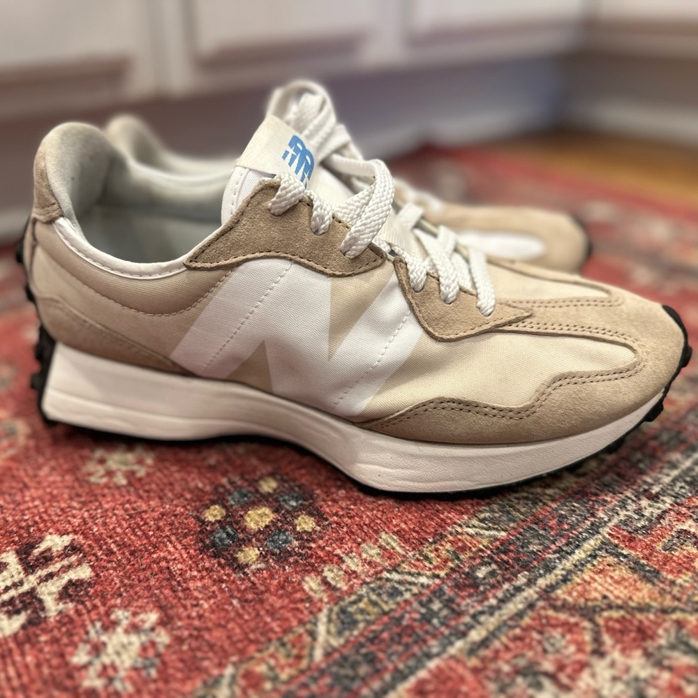 New Balance 327 Sneakers - 8.5 - VGUC